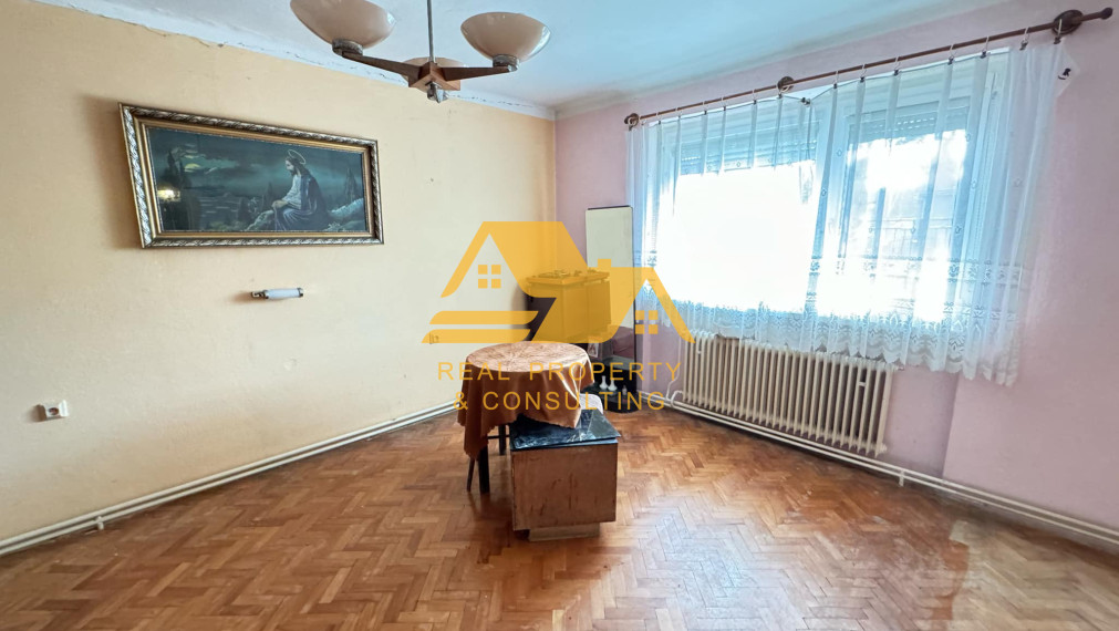 Predám 3 izbový rodinný dom v Nových Zámkoch