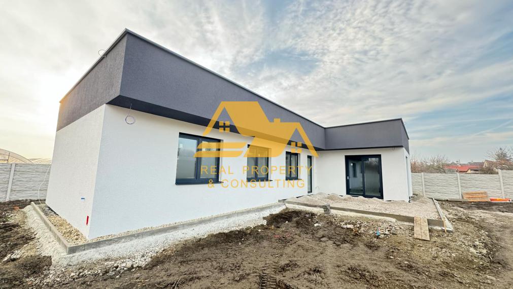 Predám 4 izbovú novostavbu rodinného domu v obci Žihárec