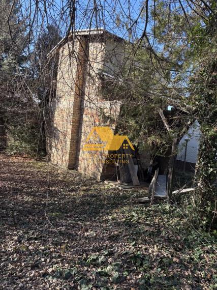 Predám veľkú záhradu v Nových Zámkoch