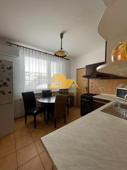 Prenajmem 3 izbový byt na sídlisku Juh v Nových Zámkoch