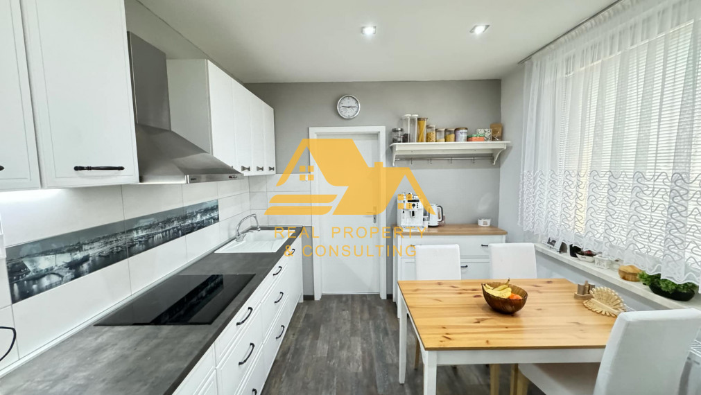 Exkluzívne! Predám 3 izbový byt s balkónom v Nových Zámkoch