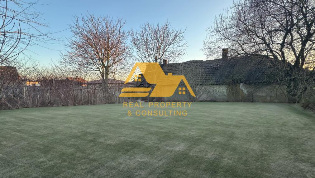 Predám stavebný pozemok vo Dvoroch nad Žitavou