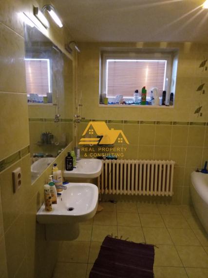 Predám rodinný dom s veľkým pozemkom v obci Dolný Ohaj