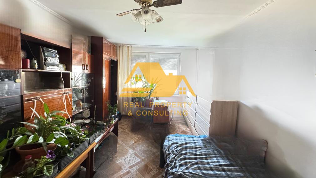 Predám 2 izbový byt s balkónom na sídlisku Juh v Nových Zámkoch