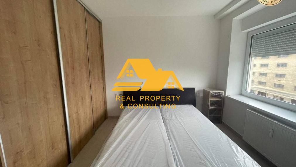 Prenajmem zariadený 3 izbový byt v Nových Zámkoch