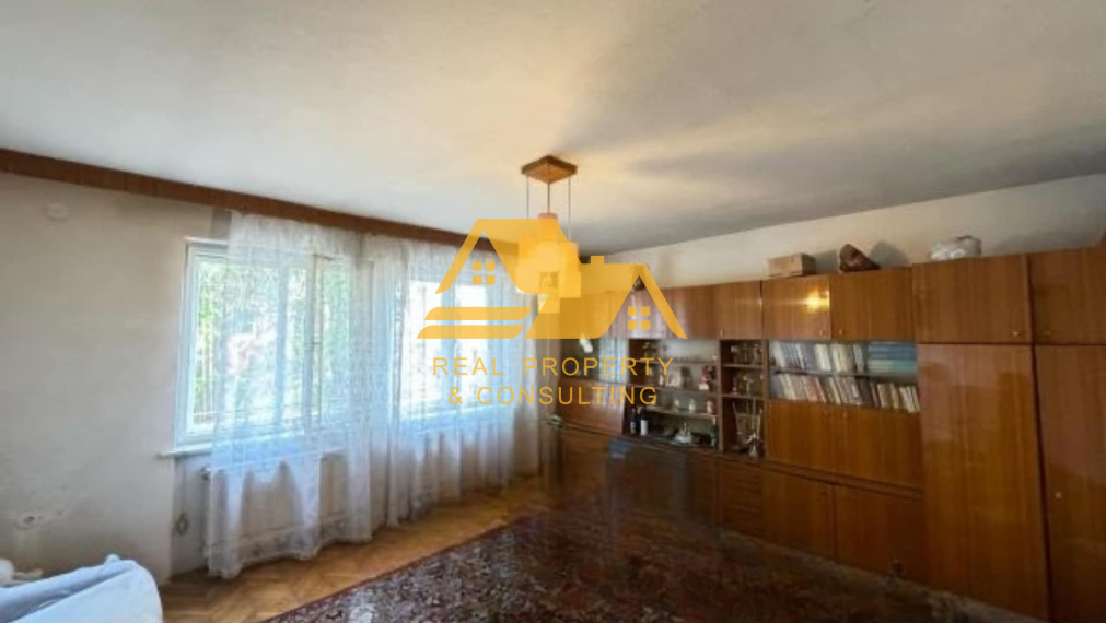 Exkluzívne! Predám rodinný dom s garážou v obci Veľká Maňa