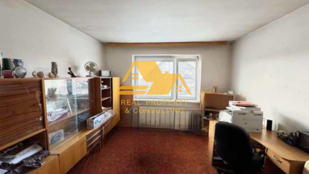 Exkluzívne! Predám rodinný dom s garážou v obci Veľká Maňa