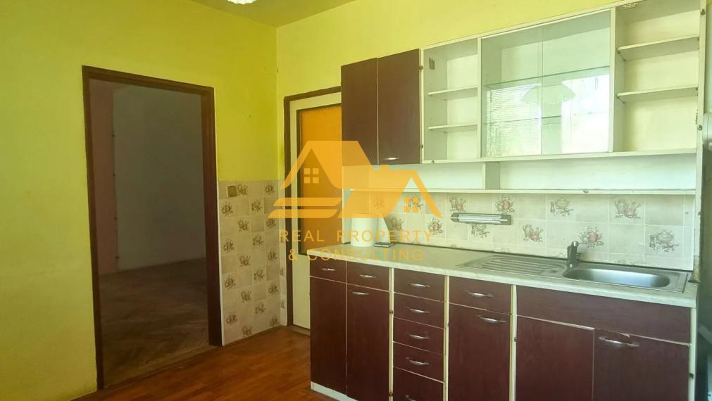 Predám 2 izbový byt s balkónom pri centre v Nových Zámkoch