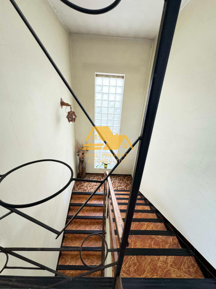 Exkluzívne! Predám rodinný dom s garážou v obci Veľká Maňa