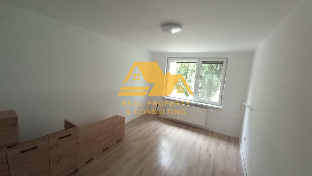 Predám 3 izbový byt s balkónom v obci Selice