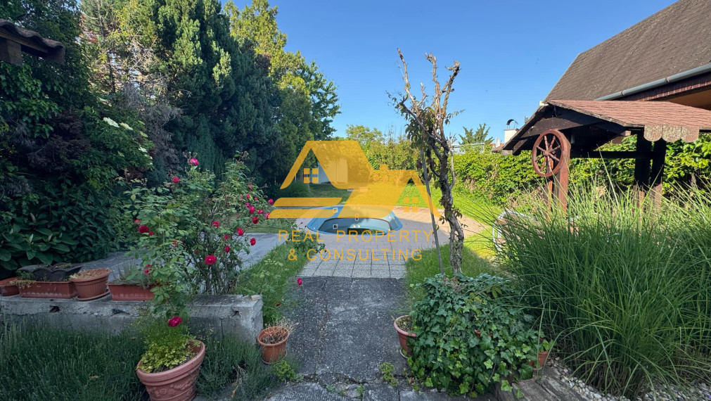 Predám prerobený rodinný dom v Nových Zámkoch