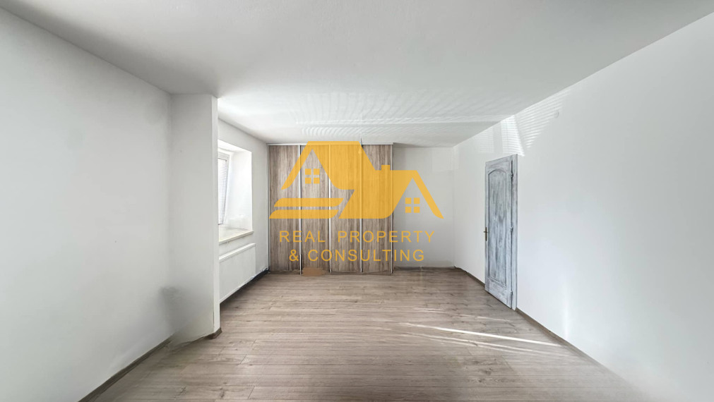 Predám prerobený rodinný dom v Nových Zámkoch