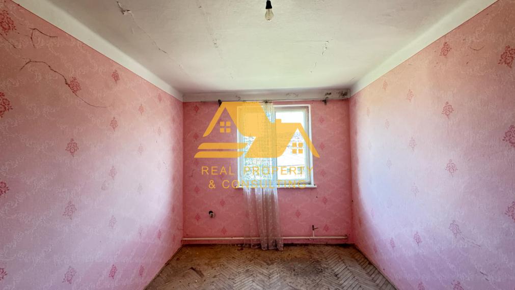 Predám 3 izbový byt v obci Dubník