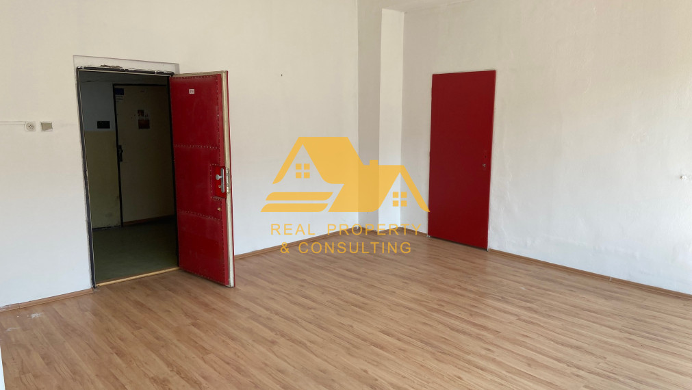 Prenajmem obchodné priestory v Nových Zámkoch