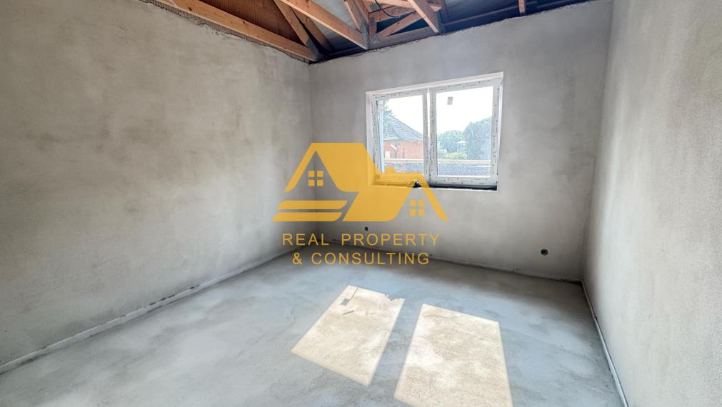 Predám novostavbu v radovej zástavbe v obci Selice