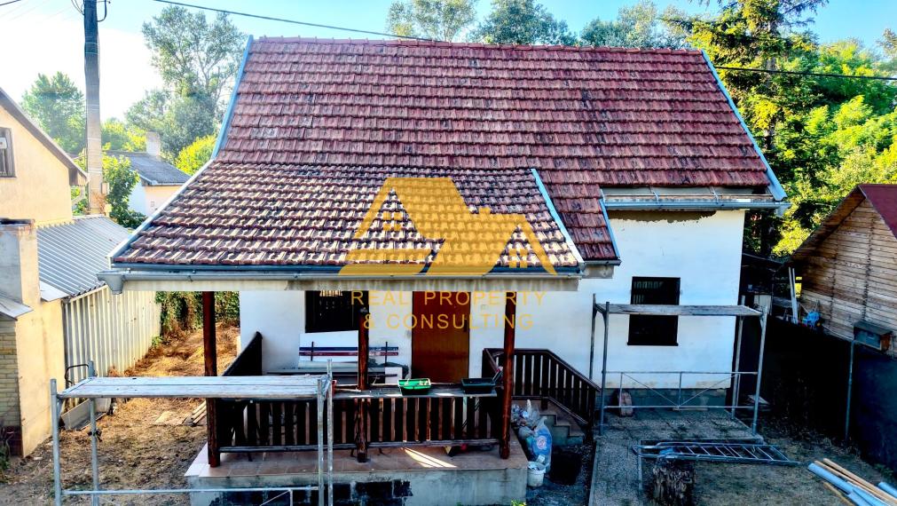 Predám celoročne obývateľnú chatu v Nových Zámkoch