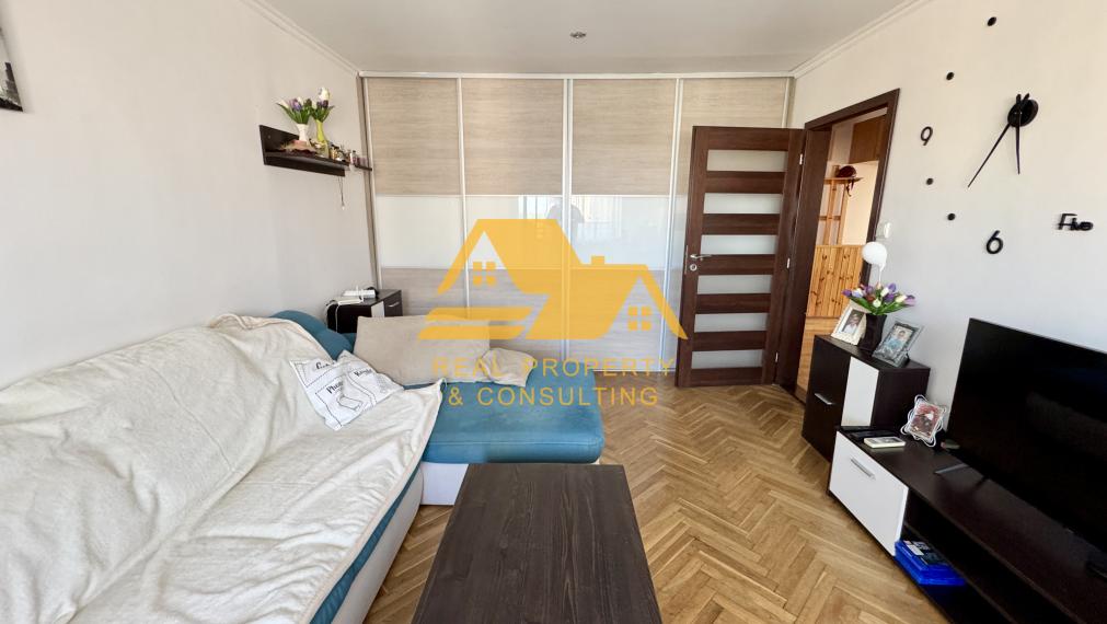 Exkluzívne! Prenajmem 3 izbový byt s balkónom v Nových Zámkoch