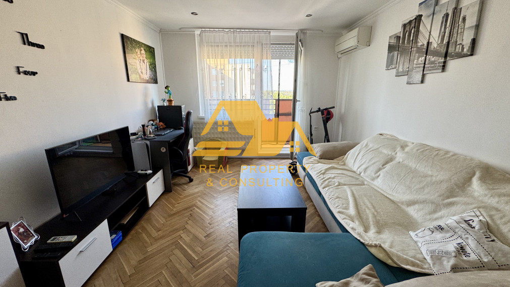 Exkluzívne! Predám 3 izbový byt s balkónom v Nových Zámkoch