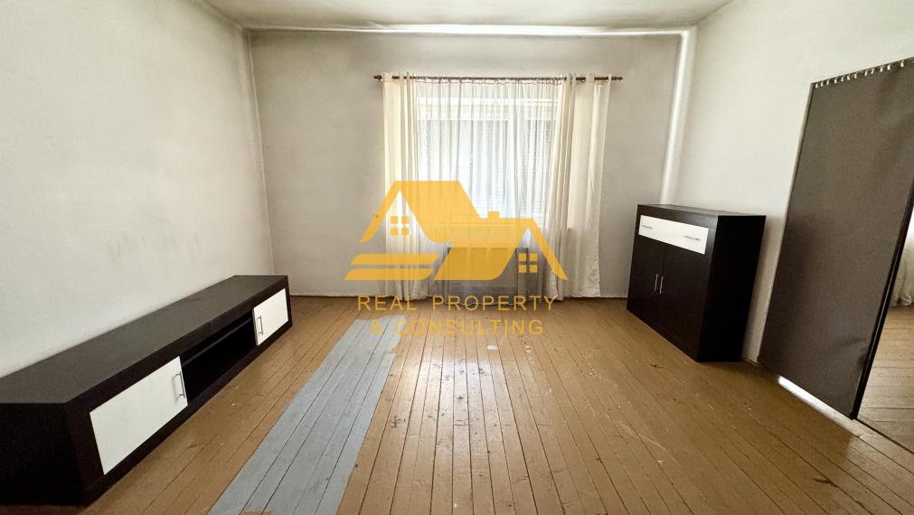 Znížená cena! Rodinný dom v tichej uličke v Nesvadoch