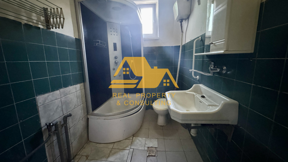 Znížená cena! Rodinný dom v tichej uličke v Nesvadoch