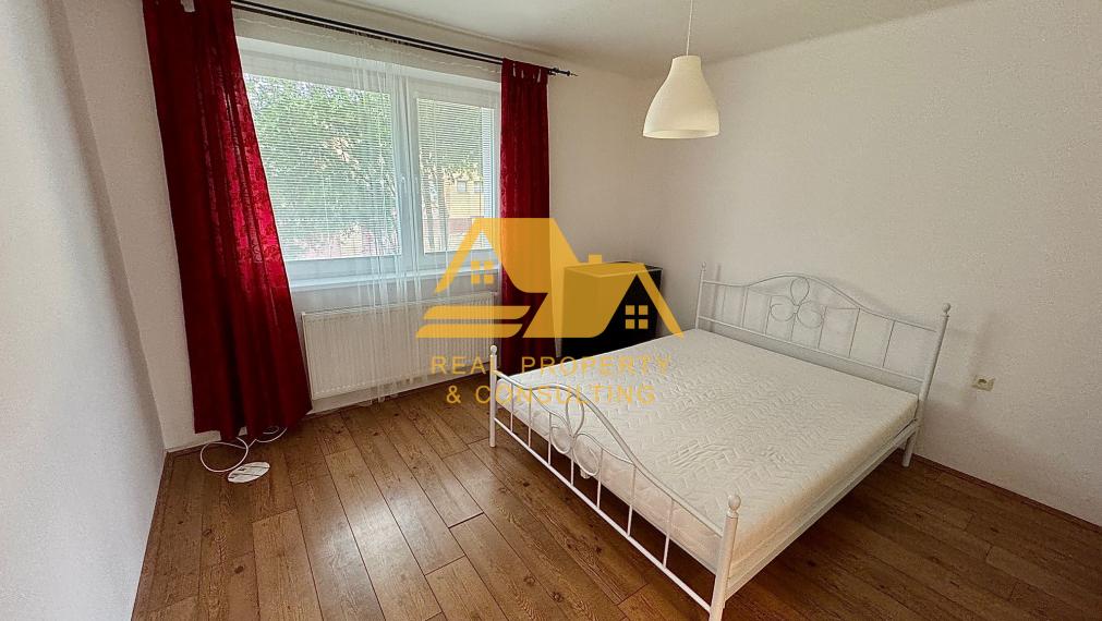 Predám tehlový 3 izbový byt s balkónom v Nových Zámkoch