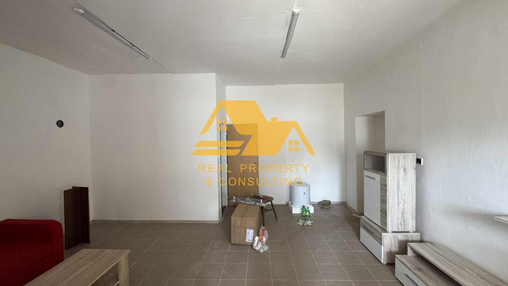 Prenajmem 1 izbový byt v Nesvadoch