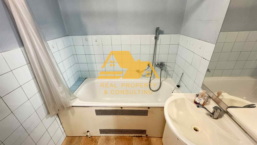 Predám 3 izbový byt s balkónom v Nových Zámkoch