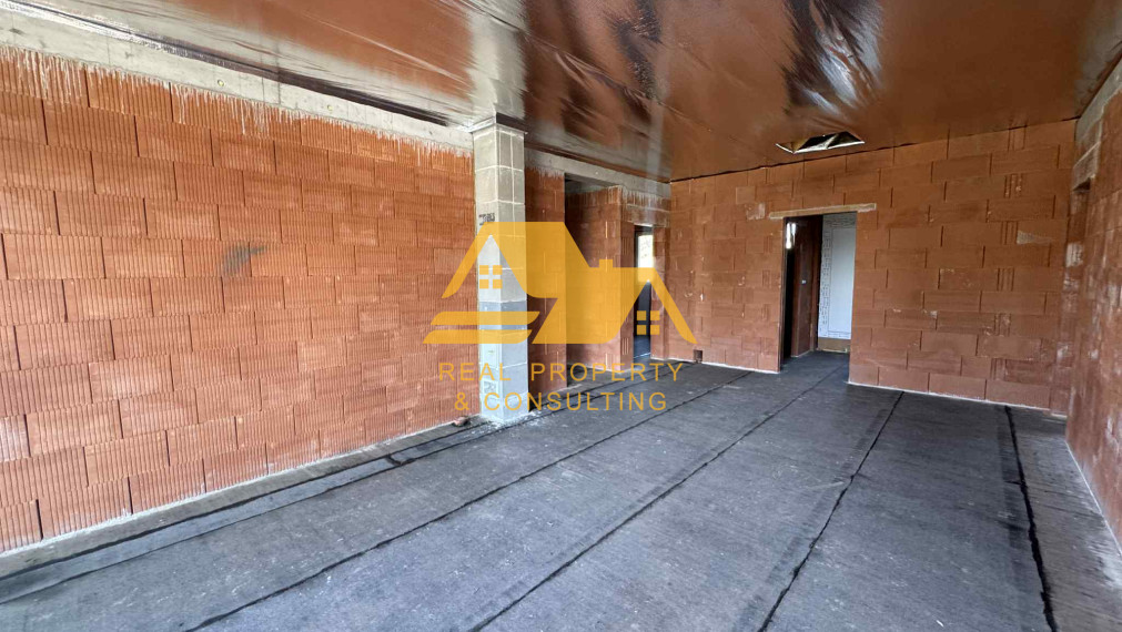 Znížená cena! Predám novostavbu rodinného domu v Šuranoch