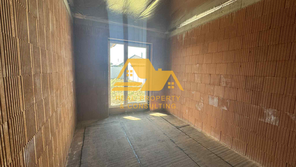 Znížená cena! Predám novostavbu rodinného domu v Šuranoch