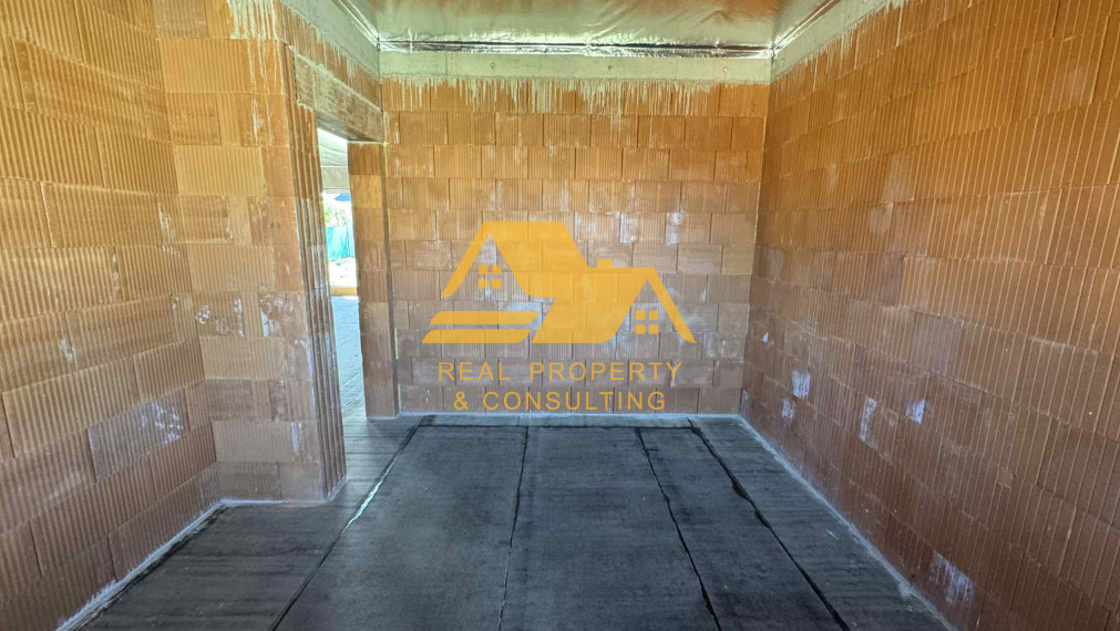 Znížená cena! Predám novostavbu rodinného domu v Šuranoch