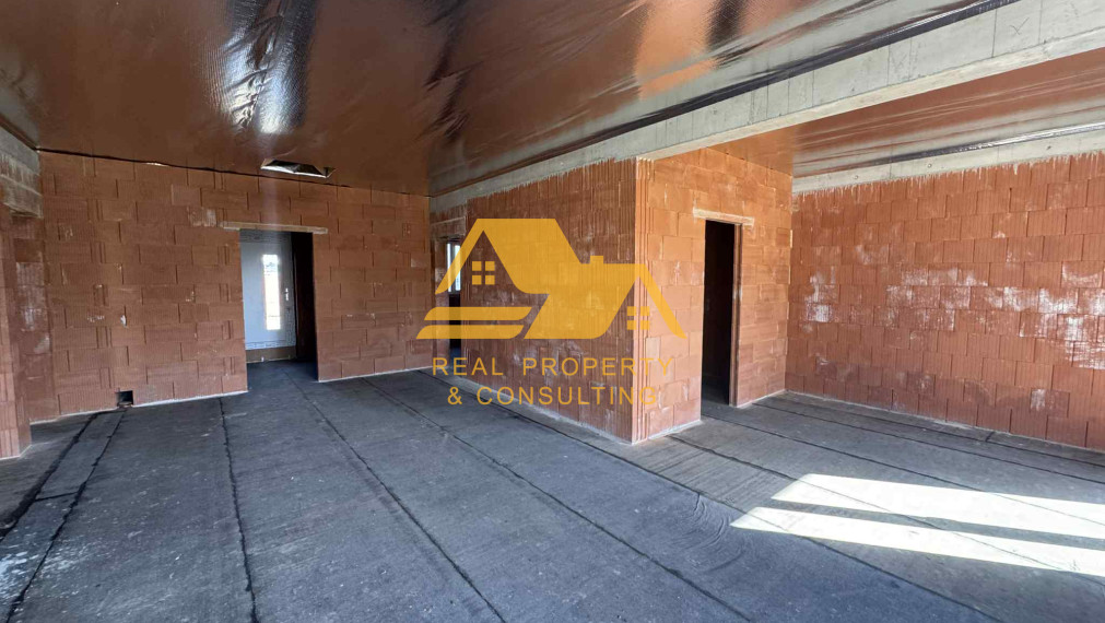 Znížená cena! Predám novostavbu rodinného domu v Šuranoch