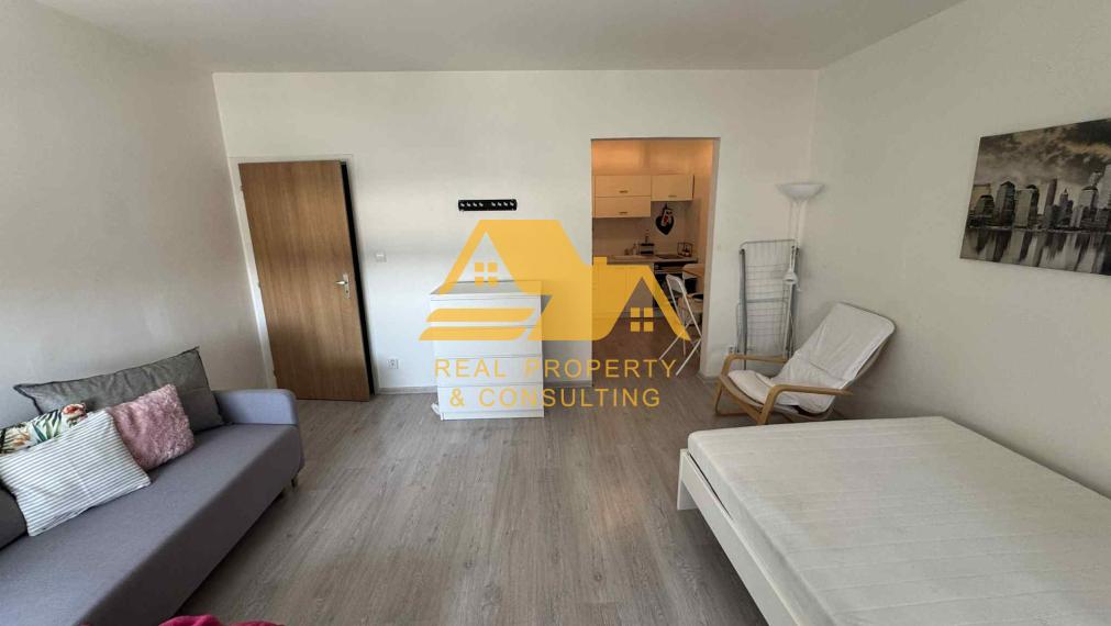 Prenajmem 1 izbový byt v Nových Zámkoch