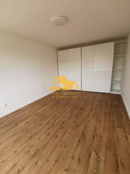 Prenajmem pekný 2 izbový byt s balkónom v Nových Zámkoch