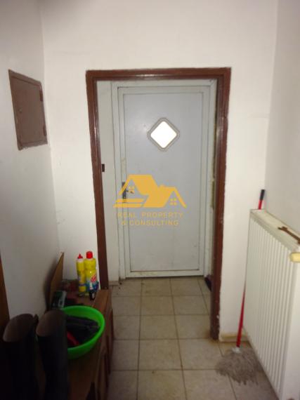 Predám veľký priemyselný areál s halami v Nových Zámkoch