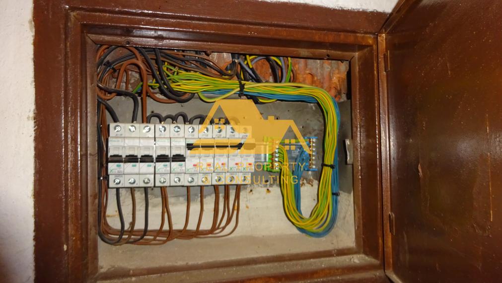 Predám veľký priemyselný areál s halami v Nových Zámkoch