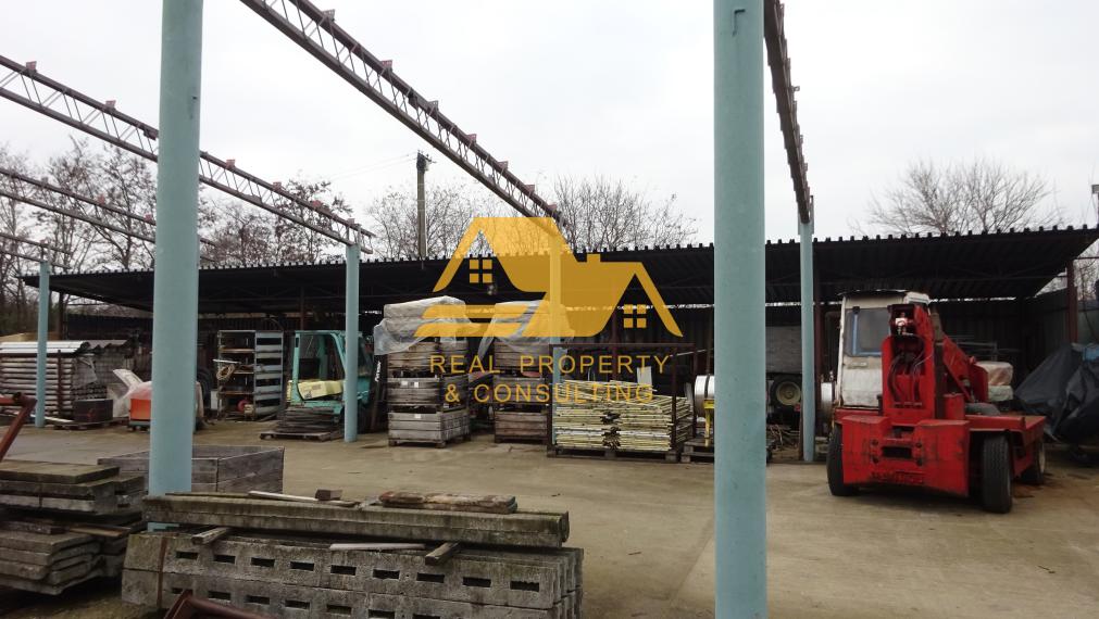 Predám veľký priemyselný areál s halami v Nových Zámkoch