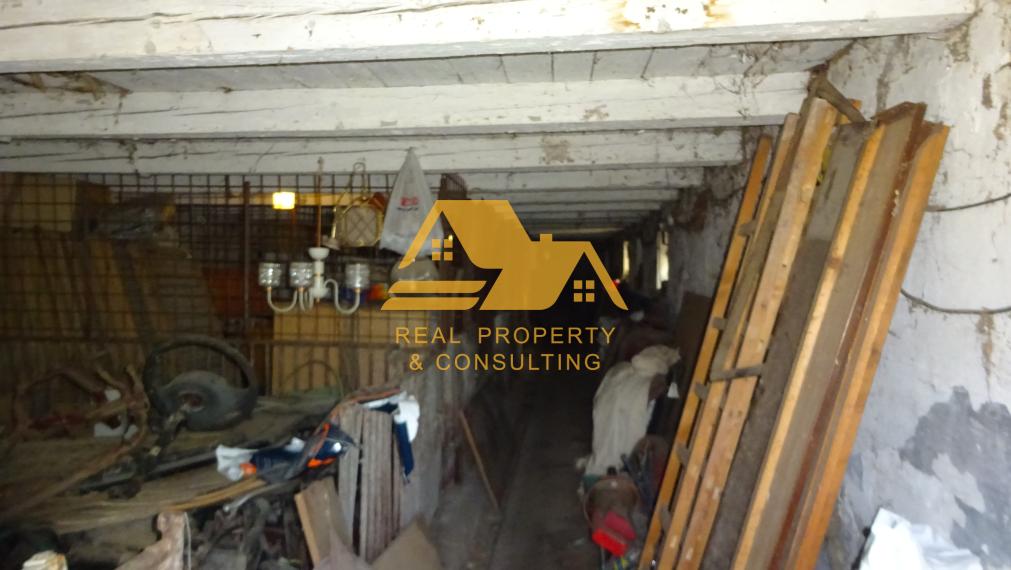 Predám veľký priemyselný areál s halami v Nových Zámkoch