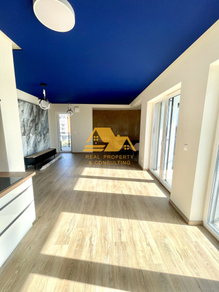 Exkluzívne! Prenajmem 3 izbový byt s veľkou terasou v Nových Zámkoch