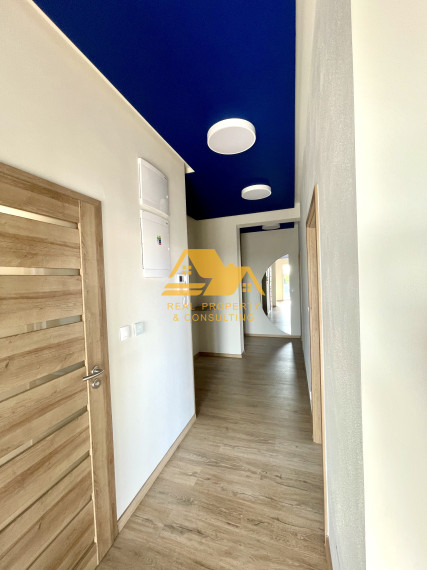 Exkluzívne! Prenajmem 3 izbový byt s veľkou terasou v Nových Zámkoch