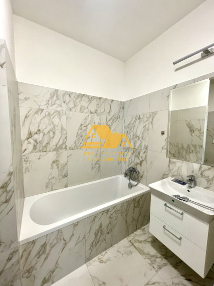 Exkluzívne! Prenajmem 3 izbový byt s veľkou terasou v Nových Zámkoch