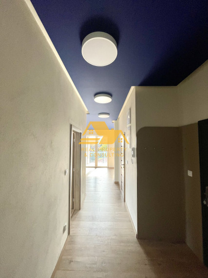 Exkluzívne! Prenajmem 3 izbový byt s veľkou terasou v Nových Zámkoch