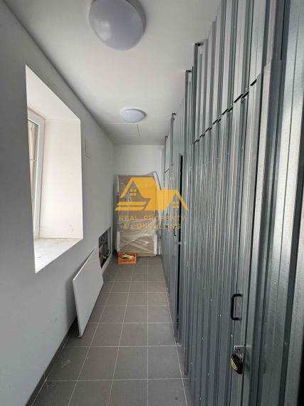 Exkluzívne! Prenajmem 2 izbový byt s balkónom v Nových Zámkoch