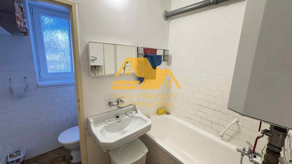 Exkluzívne! Prenajmem 3 izbový byt v centre v Nových Zámkoch