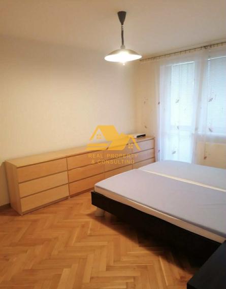 Prenajmem 3 izbový byt v Nových Zámkoch