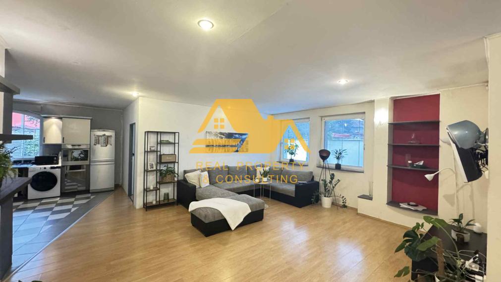 Rodinný dom s bazénom v Nových Zámkoch