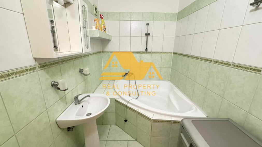 Prenajmem 3 izbový byt na sídlisku Juh v Nových Zámkoch