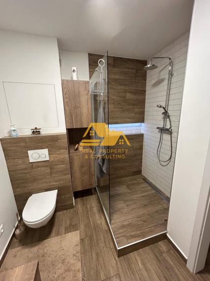 Prenajmem pekný 2 izbový byt v Nových Zámkoch