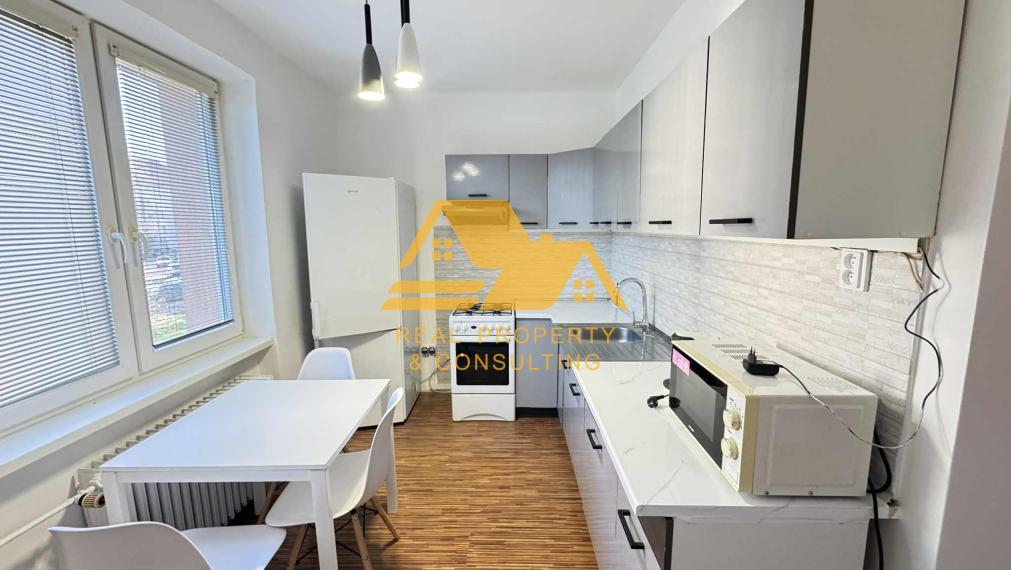 Prenajmem 3 izbový byt s balkónom v Nových Zámkoch