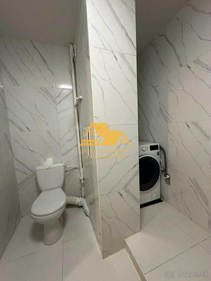 Prenajmem prerobený 2 izbový byt s balkónom v Nových Zámkoch