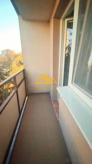 Prenajmem garsónku s balkónom v Nových Zámkoch